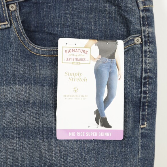 NWT Levi Strauss Simply Stretch Distressed Mid Rise Super Skinny size 26S - Picture 9 of 10